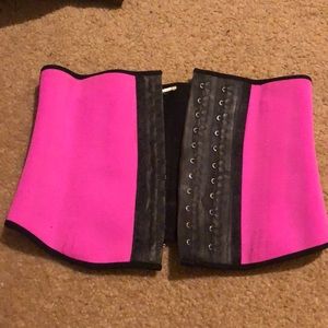 Waist trainer